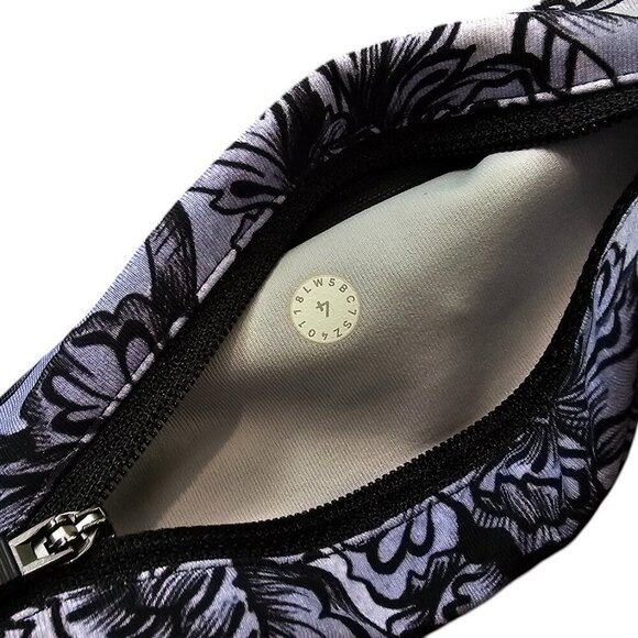 Lululemon Speed Up Tight 28" Hanakotoba Starlight Multi, Luxtreme, Size 4 - Picture 8 of 10